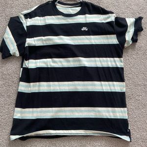 Nike tshirt